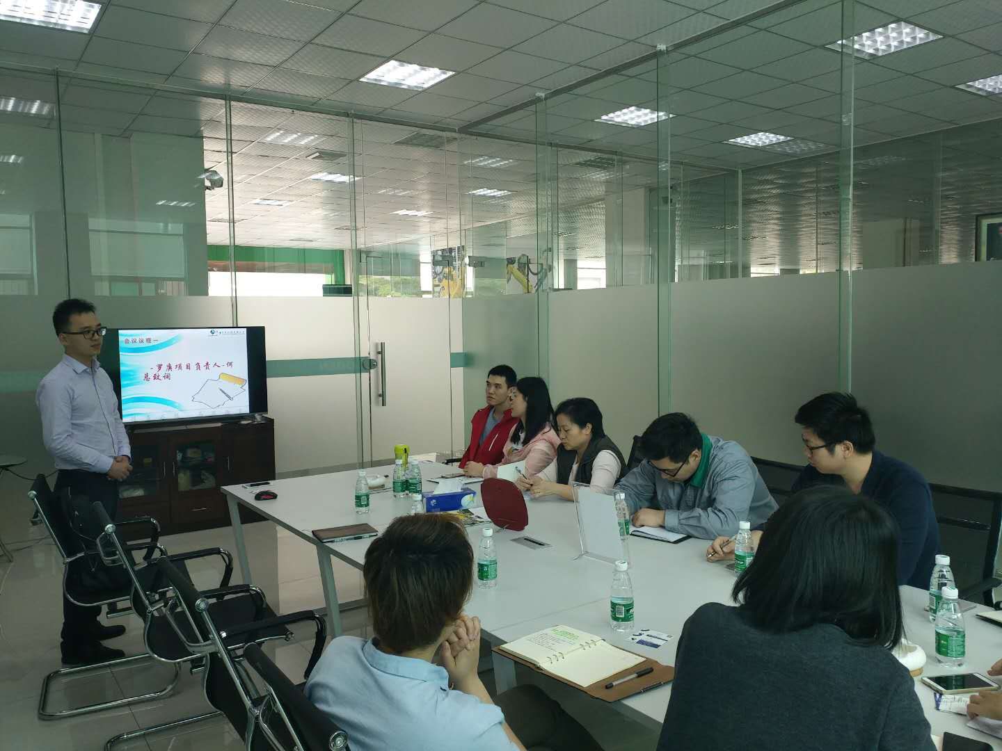 祝贺罗庚机器人签约顺景HTH（中国）一站式服务平台